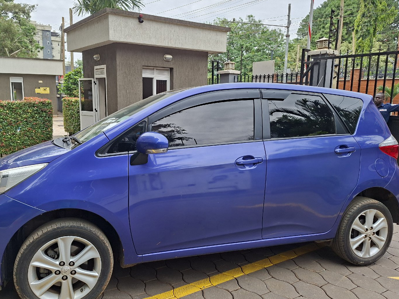 Toyota Ractis Verso
