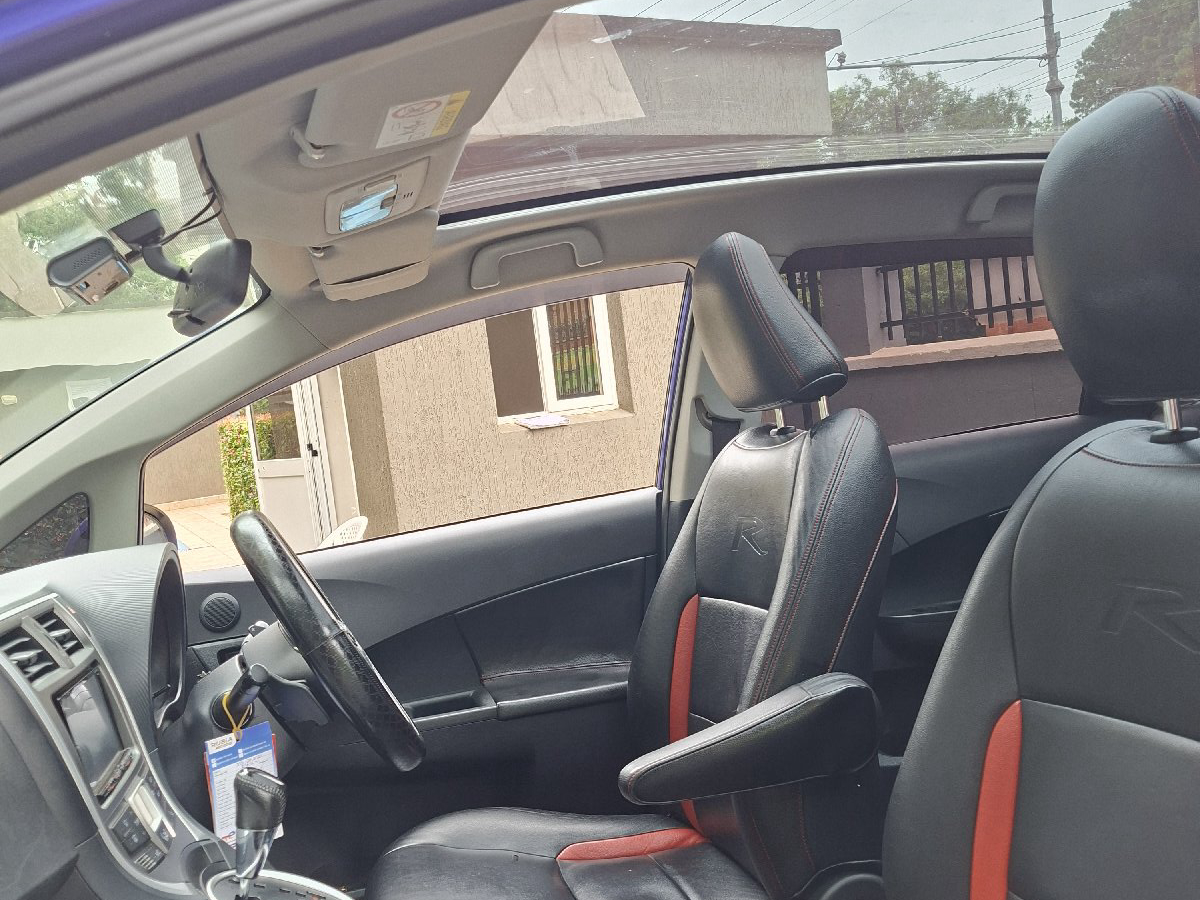 Toyota Ractis Verso
