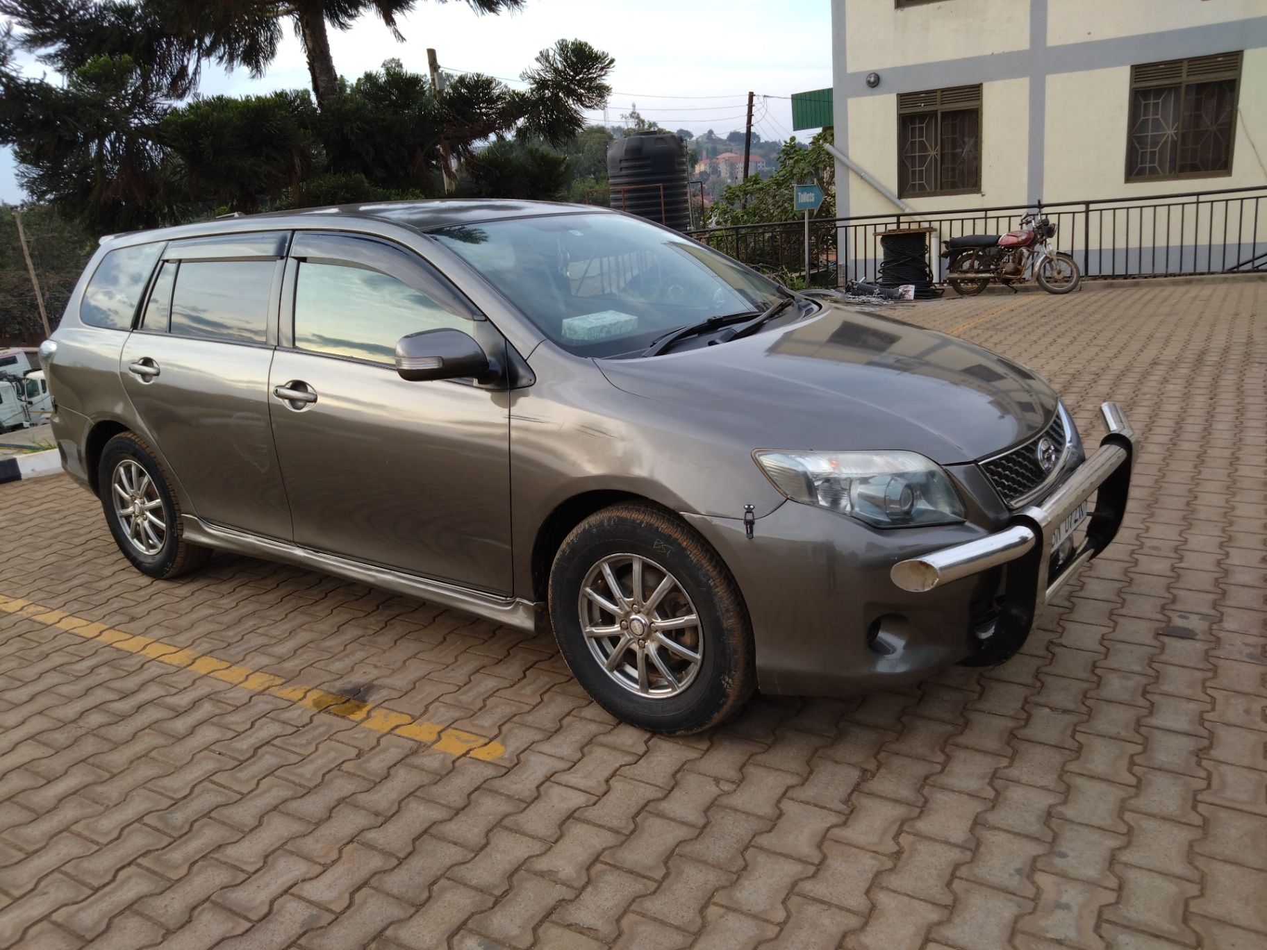 Toyota Fielder