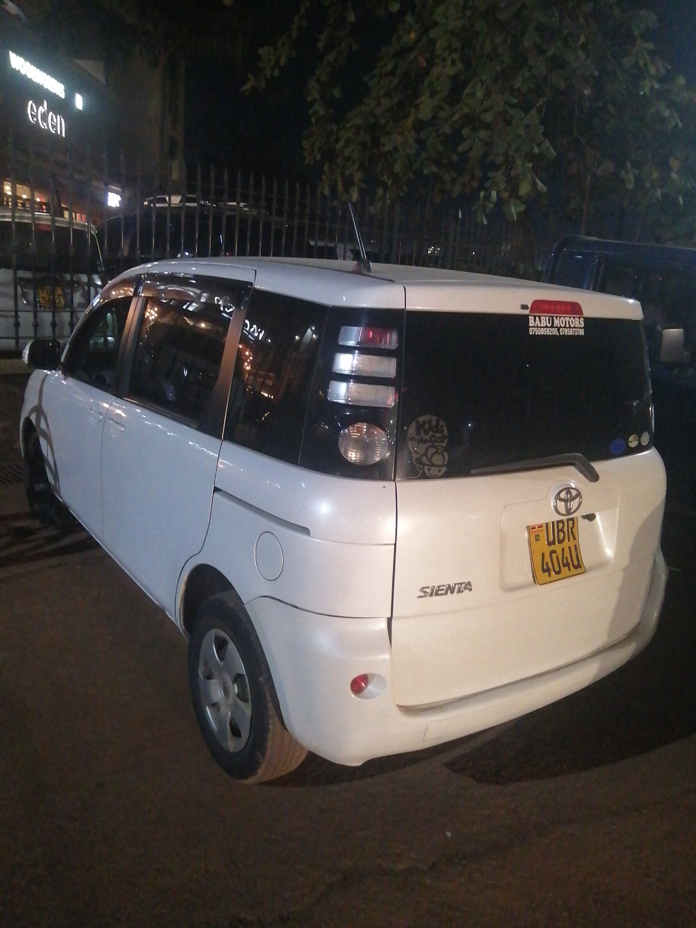 Toyota Sienta