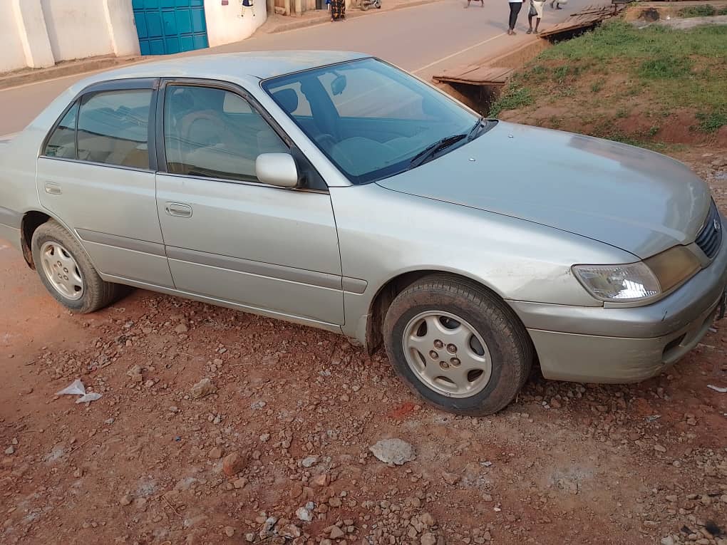 Toyota Premio